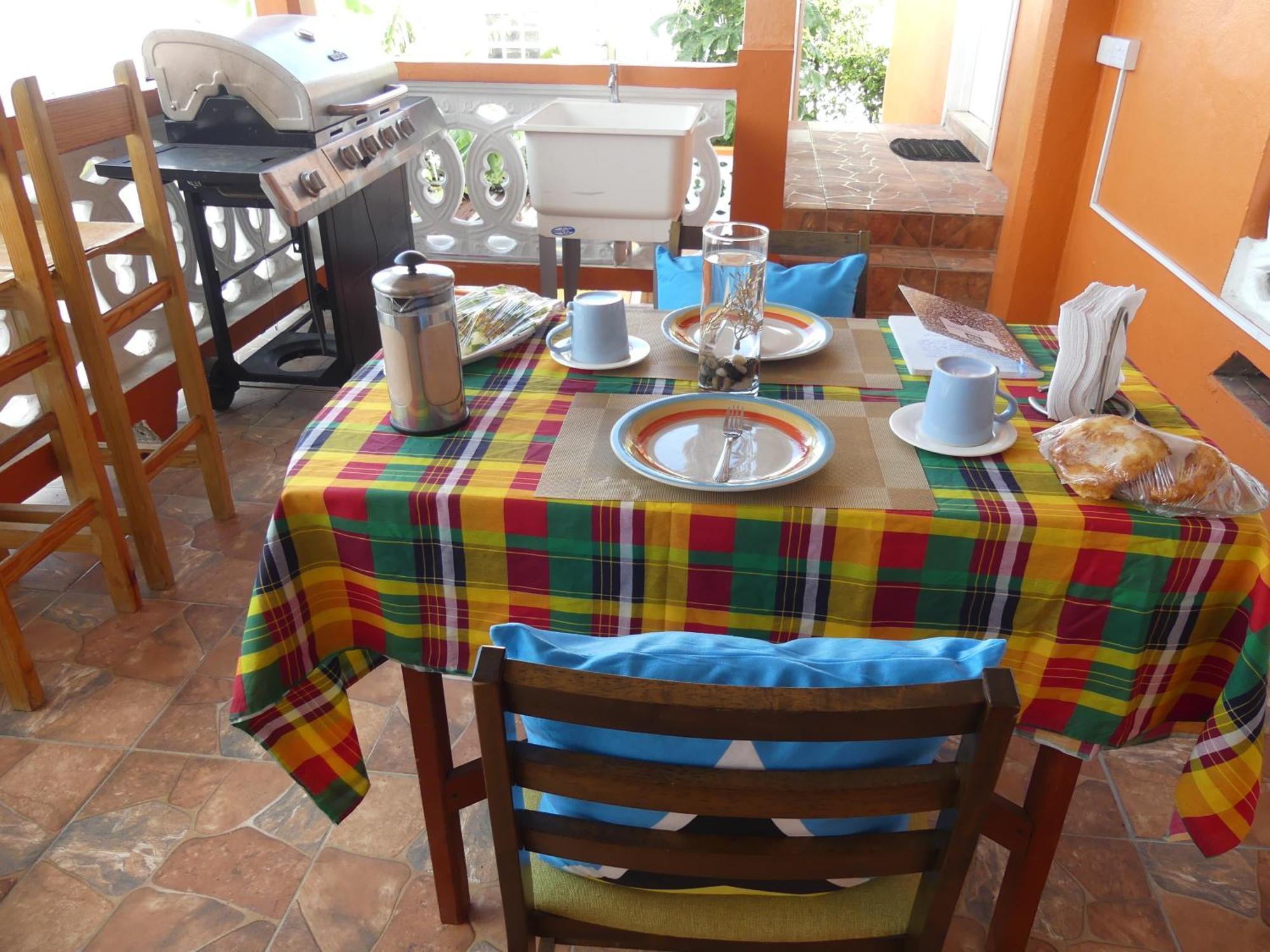 Southern Haven Guesthouse Laborie المظهر الخارجي الصورة